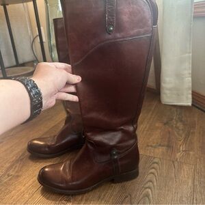 Frye Melissa Button Riding Boot Women’s Size 8 Bordeaux